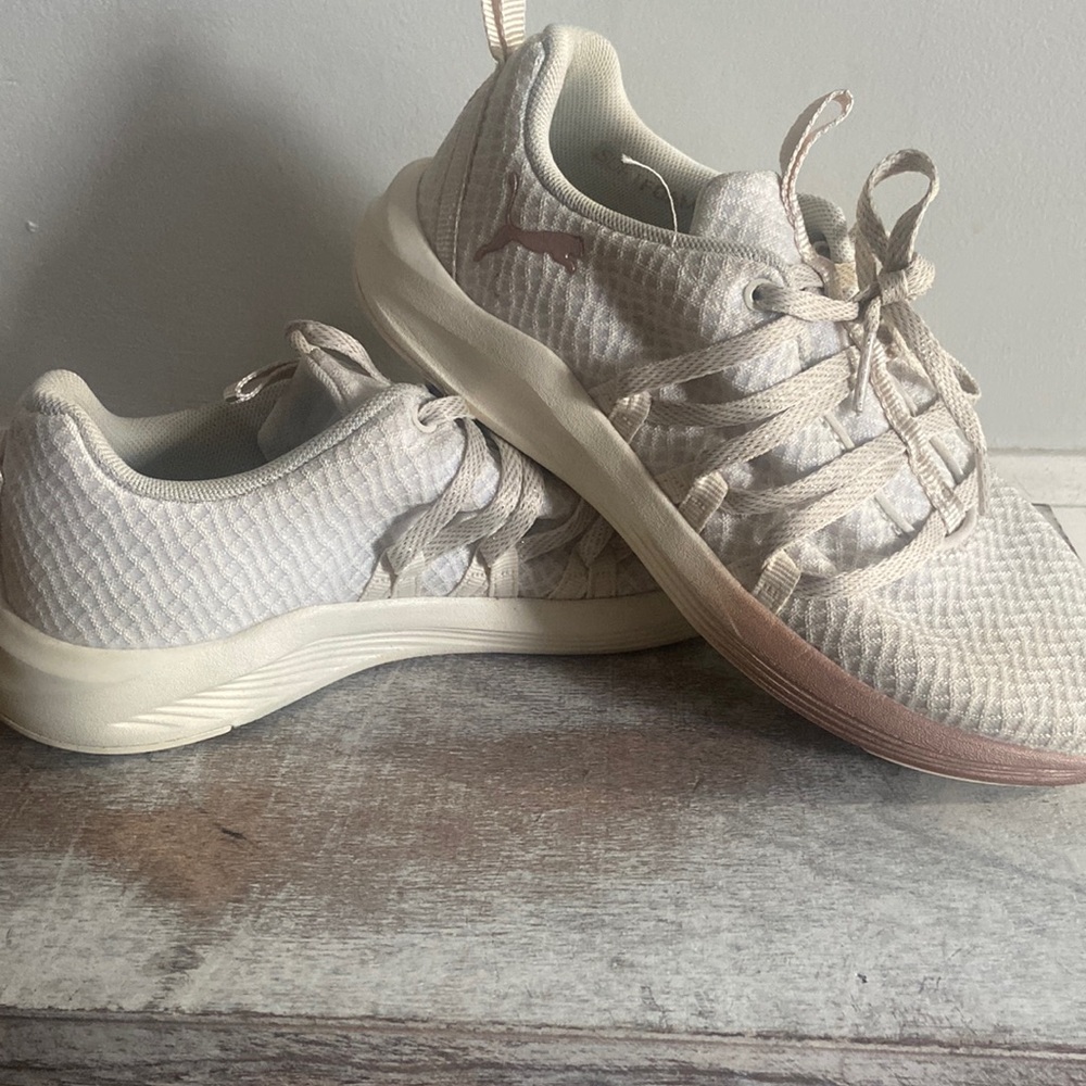 Puma Softfoam. Women’s size 5.5 Cream